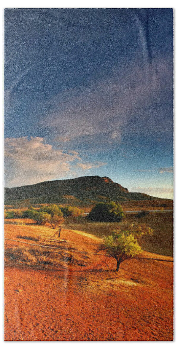 First Light on Wilpena Pound Beach Towel