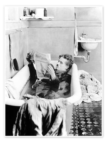 Charlie Chaplin in the bathtub, 1922